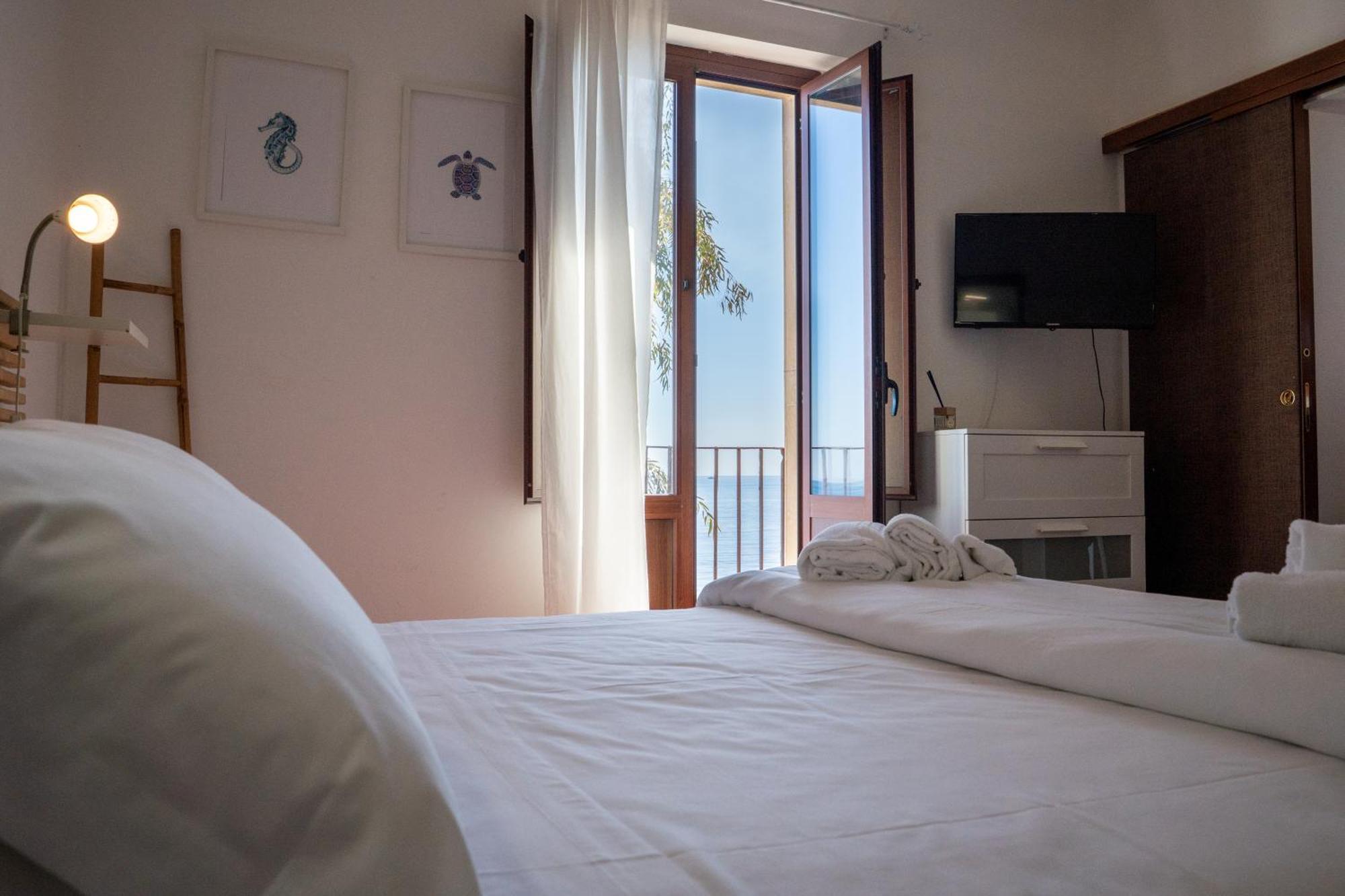 Hotel Casa Scala Acireale Exterior foto